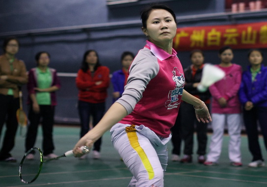 广州J9国际站“厂庆杯”羽毛球角逐圆满竣事-党团文化-J9国际站