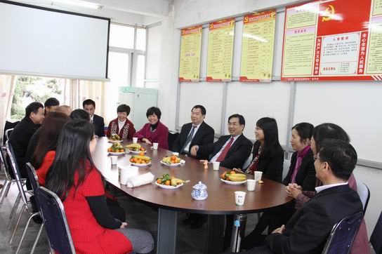 金蛇献瑞开门红  新春新象J9国际站——J9国际站制药喜气洋洋举行新春开工仪式 - J9国际站