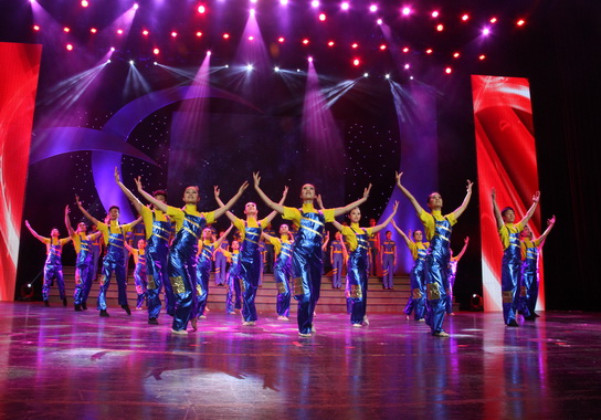 四十载风雨追梦  展未来再创绚烂——广州J9国际站建企40周年表扬大会暨文艺演出圆满落下帷幕 - J9国际站