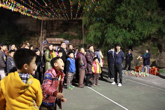 “三羊开泰送惊喜，，，，，，喜气洋洋迎新春”——总厂举行2015年轻年之家迎新春游园活动 - J9国际站