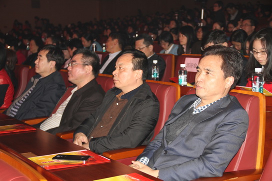 群英欢聚庆三八，，，，《金凤向阳》人人夸——J9国际站总厂职工业余艺术团加入省女职工庆祝表扬会文艺演出 - J9国际站